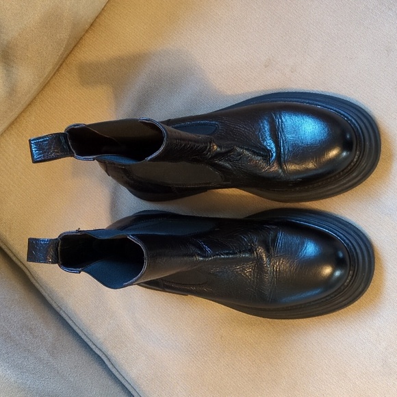 Laura Bellariva Black Leather Chelsea Boots Size 39 - Picture 6 of 14